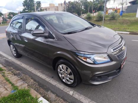 CHEVROLET Onix Hatch 1.4 4P FLEX LT, Foto 3