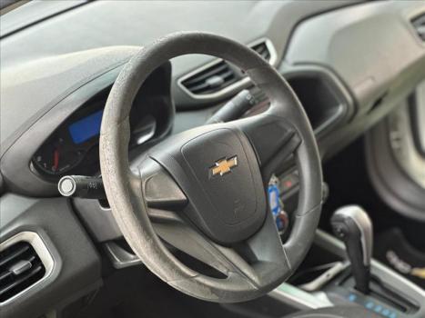 CHEVROLET Onix Hatch 1.4 4P FLEX ADVANTAGE AUTOM�TICO, Foto 4