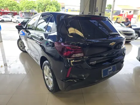 CHEVROLET Onix Hatch 1.0 4P FLEX LT, Foto 4