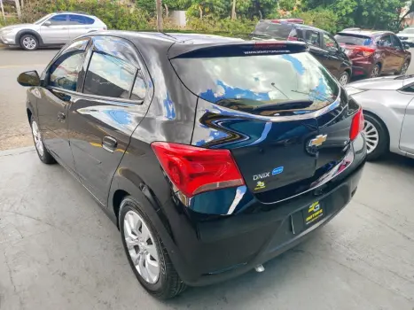 CHEVROLET Onix Hatch 1.4 4P FLEX LT, Foto 5