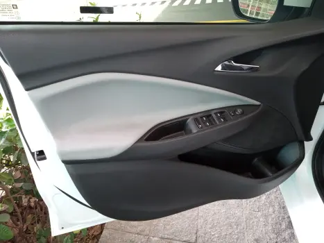 CHEVROLET Onix Hatch 1.0 12V 4P FLEX PREMIER TURBO AUTOM�TICO, Foto 12