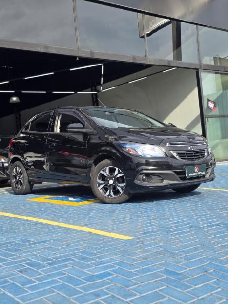 CHEVROLET Onix Hatch 1.4 4P FLEX LT, Foto 3