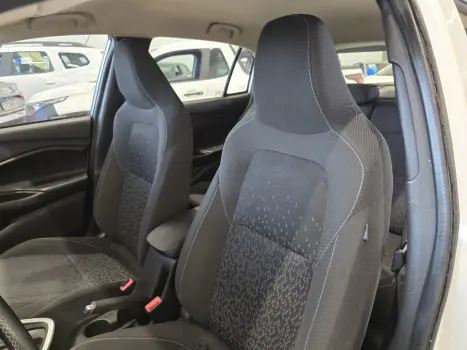 CHEVROLET Onix Hatch 1.0 12V 4P FLEX LT TURBO AUTOM�TICO, Foto 15