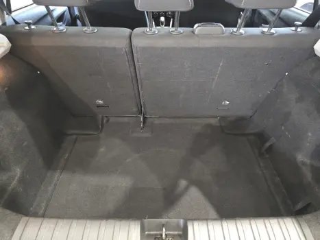 CHEVROLET Onix Hatch 1.0 12V 4P FLEX LT TURBO AUTOM�TICO, Foto 17