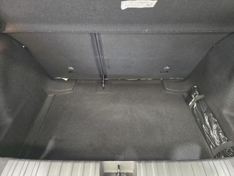 CHEVROLET Onix Hatch 1.0 12V 4P FLEX RS TURBO AUTOM�TICO, Foto 16