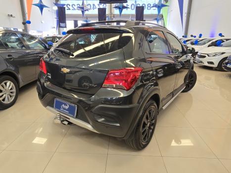 CHEVROLET Onix Hatch 1.4 4P FLEX ACTIV, Foto 6