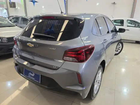 CHEVROLET Onix Hatch 1.0 12V 4P FLEX LT TURBO AUTOM�TICO, Foto 6