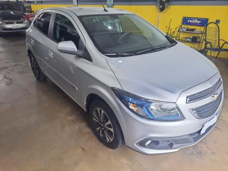 CHEVROLET Onix Hatch 1.4 4P FLEX LTZ, Foto 2