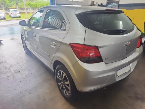 CHEVROLET Onix Hatch 1.4 4P FLEX LTZ, Foto 4