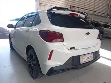 CHEVROLET Onix Hatch 1.0 12V 4P FLEX RS TURBO AUTOM�TICO, Foto 4