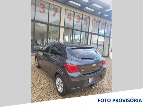 CHEVROLET Onix Hatch 1.4 4P FLEX LT, Foto 3