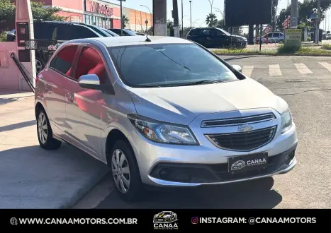 CHEVROLET Onix Hatch 1.4 4P FLEX LT, Foto 3