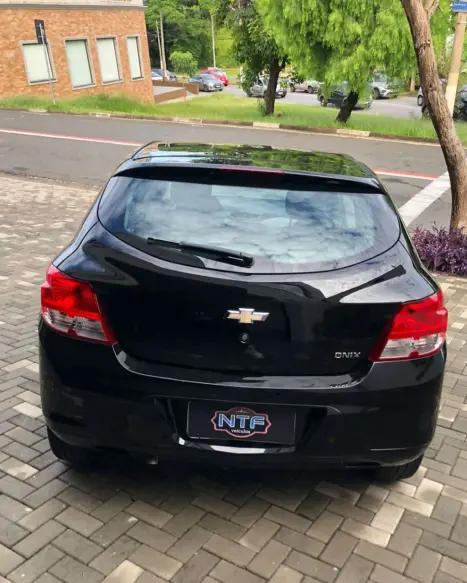 CHEVROLET Onix Hatch 1.0 4P FLEX LS, Foto 12