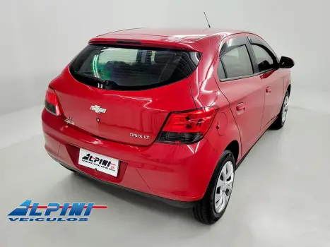 CHEVROLET Onix Hatch 1.4 4P FLEX LT, Foto 3