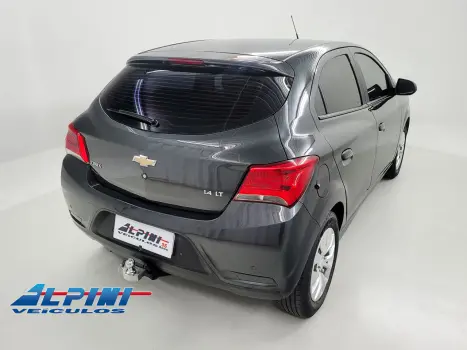 CHEVROLET Onix Hatch 1.4 4P FLEX LT, Foto 3