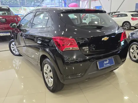 CHEVROLET Onix Hatch 1.0 4P FLEX LT, Foto 4
