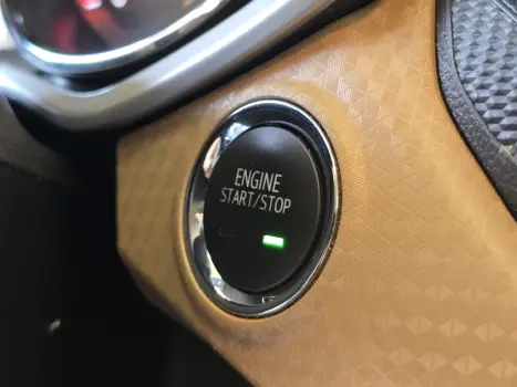 CHEVROLET Onix Hatch 1.0 12V 4P FLEX TURBO PREMIER AUTOM�TICO, Foto 13