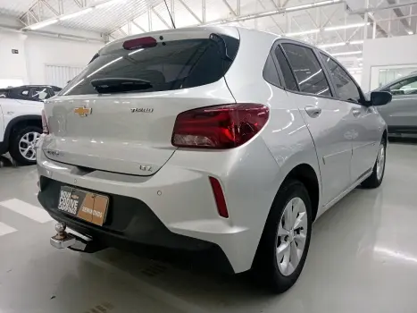 CHEVROLET Onix Hatch 1.0 4P FLEX LTZ TURBO AUTOM�TICO, Foto 3