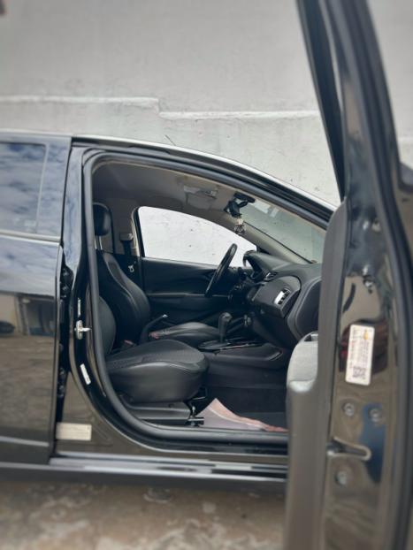 CHEVROLET Onix Hatch 1.4 4P FLEX LTZ AUTOM�TICO, Foto 4