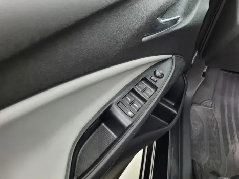 CHEVROLET Onix Hatch 1.0 12V 4P FLEX PREMIER TURBO AUTOM�TICO, Foto 10