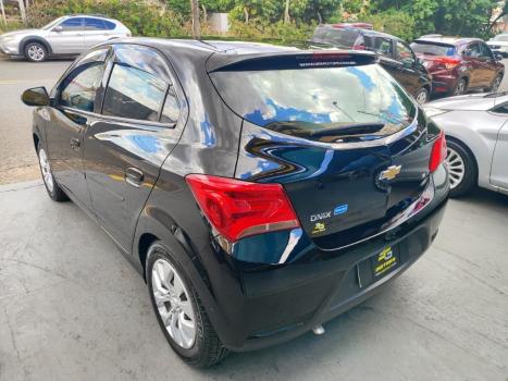 CHEVROLET Onix Hatch 1.4 4P FLEX LT, Foto 5