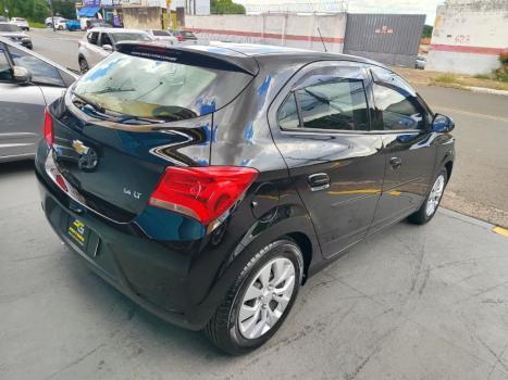 CHEVROLET Onix Hatch 1.4 4P FLEX LT, Foto 6