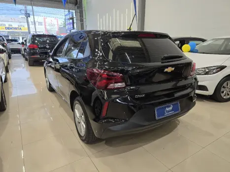 CHEVROLET Onix Hatch 1.0 4P FLEX LT, Foto 4
