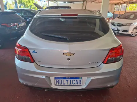 CHEVROLET Onix Hatch 1.4 4P FLEX LT, Foto 5
