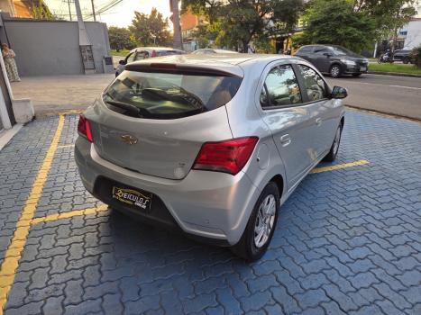 CHEVROLET Onix Hatch 1.0 4P FLEX LT, Foto 6