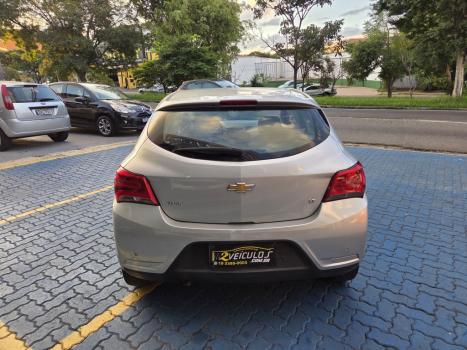 CHEVROLET Onix Hatch 1.0 4P FLEX LT, Foto 8