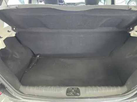 CHEVROLET Onix Hatch 1.4 4P FLEX LT, Foto 13