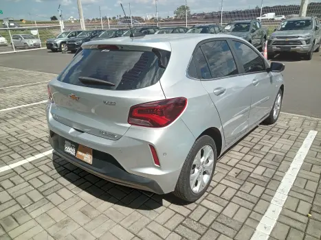 CHEVROLET Onix Hatch 1.0 12V 4P FLEX PREMIER TURBO AUTOM�TICO, Foto 3