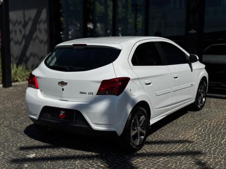 CHEVROLET Onix Hatch 1.4 4P FLEX LTZ AUTOM�TICO, Foto 10