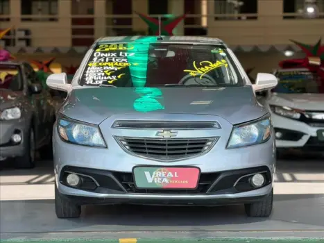 CHEVROLET Onix Hatch 1.4 4P FLEX LTZ, Foto 2