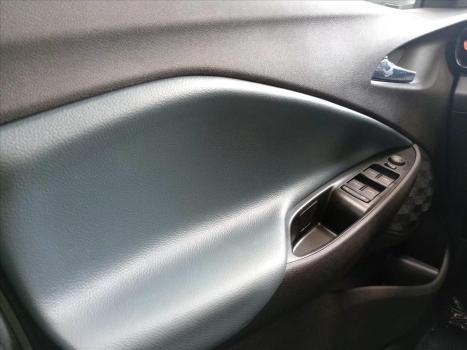 CHEVROLET Onix Hatch 1.0 12V 4P FLEX PREMIER TURBO AUTOM�TICO, Foto 7