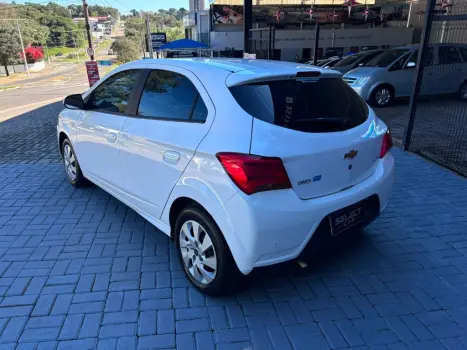 CHEVROLET Onix Hatch 1.4 4P FLEX LT, Foto 6