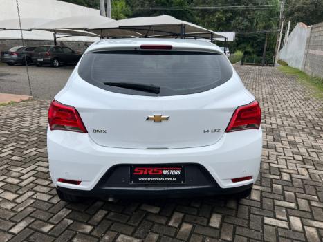 CHEVROLET Onix Hatch 1.4 4P FLEX LTZ, Foto 11