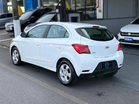 CHEVROLET Onix Hatch 1.4 4P FLEX LT AUTOM�TICO, Foto 6