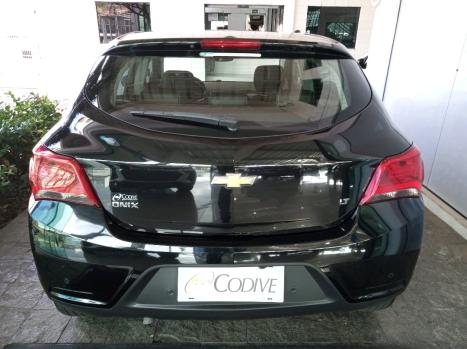 CHEVROLET Onix Hatch 1.4 4P FLEX LT AUTOM�TICO, Foto 7