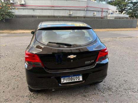 CHEVROLET Onix Hatch 1.4 4P FLEX LTZ, Foto 4