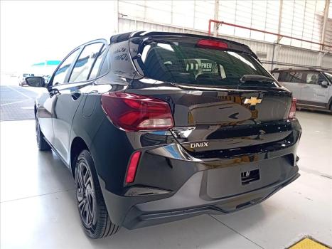 CHEVROLET Onix Hatch 1.0 12V 4P FLEX TURBO, Foto 4