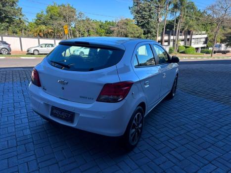 CHEVROLET Onix Hatch 1.4 4P FLEX LTZ, Foto 4