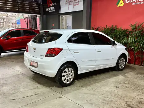 CHEVROLET Onix Hatch 1.4 4P FLEX LT, Foto 19