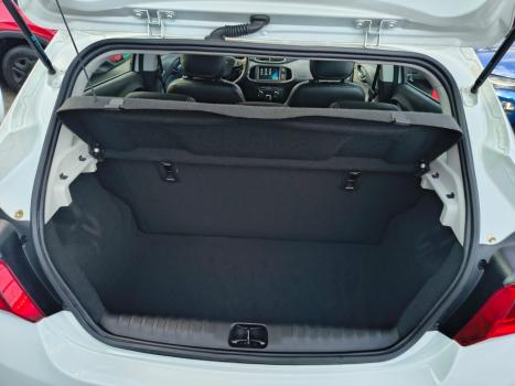 CHEVROLET Onix Hatch 1.4 4P FLEX LTZ AUTOM�TICO, Foto 5