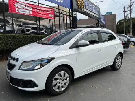 CHEVROLET Onix Hatch 1.4 4P FLEX LT, Foto 1
