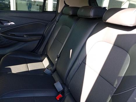 CHEVROLET Onix Hatch 1.0 12V 4P FLEX PREMIER TURBO AUTOM�TICO, Foto 13