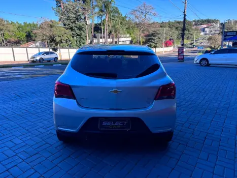 CHEVROLET Onix Hatch 1.4 4P FLEX LT AUTOM�TICO, Foto 5