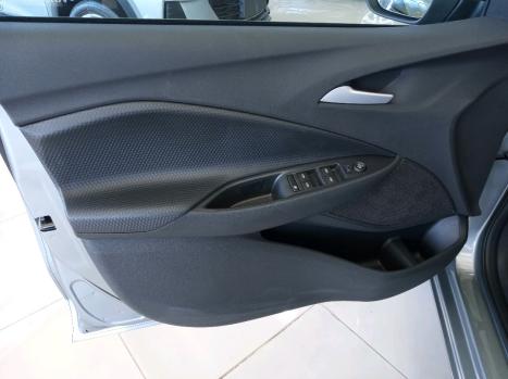 CHEVROLET Onix Hatch 1.0 12V 4P FLEX TURBO AUTOM�TICO, Foto 12