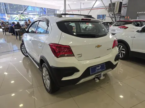 CHEVROLET Onix Hatch 1.4 4P FLEX ACTIV, Foto 4