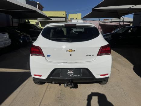 CHEVROLET Onix Hatch 1.0 4P FLEX LT, Foto 6